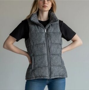 Women's Gray Puffer Vest XS from Old Navy